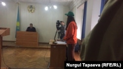 В суде над активистами. 22 апреля 2019 года.