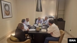Оманда АҚШ-пен жанама форматта келіссөз өткізіп жатқан Иран делегациясы