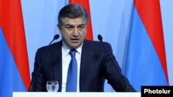 Armenia - Prime Minister Karen Karapetian speaks at the Sixth Armenia-Diaspora Conference in Yerevan, 19Sep2017.
