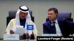 Səudiyyə Ərəbistanının Enerigetika naziri Abdulaziz bin Salman Al-Saud və Rusiya Energetika naziri Aleksandr Novak, Vyana, 6 dekabr 2019