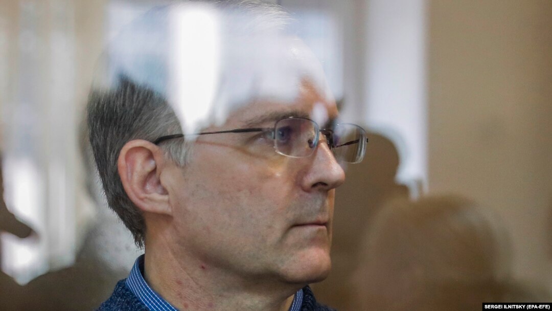 Paul Whelan stands inside a defendants' cage prior to a hearing of his lawyers' appeal against his arrest-term extension at the Moscow City Court in on September 17.