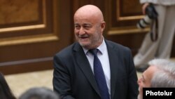 Հովիկ Աղազարյան