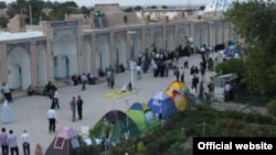  تجمع دراویش گنابادی در مزار سلطانی 