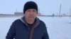 Дулат Агадил после выхода из-под административного ареста. Село Акмол Акмолинской области, 26 ноября 2019 года.