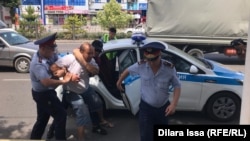 Задержания в Шымкенте, 9 июня 2019 года.