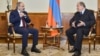 Премьер-министр Никол Пашинян (слева) и президент Армен Саркисян 