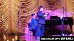 Первый сольный концерт лауреата премии "Алтын Асыр" Бахрама Долыева. Ашхабад, 9 февраля, 2025. 
