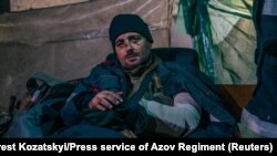Один из раненных на «Азовстали» украинских бойцов