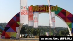 „Ploaie de vedete” peste Orhei: artiști, plătiți de Ilan Șor, au evoluat în sate depopulate