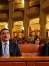George Simion și Nicusor Dan la o dezbatere organizata de Blocul National Sindical. 
