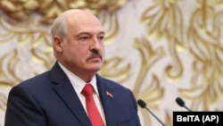 Накануне, 23 сентября, Александр Лукашенко вступил в должность президента Беларуси в тайной церемонии инаугурации