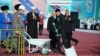 Ahal welaýatynyň häkiminiň orunbasary Serdar Berdimuhamedow Aşgabat-Türkmenabat awtomobil ýolunyň gurluşygyna badalga berýär. 24-nji ýanwar, 2019 ý. TDH-nyň suraty. 