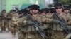Четырехлетний контракт с Министерством обороны также смогут подписать рядовые, капралы, сержанты и мичманы, находящиеся в резерве, которым не исполнилось 35 лет
