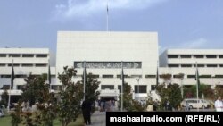 د پاکستان د قامي اسمبلۍ ودانۍ. ((ارشېف))