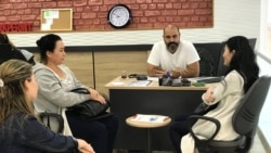 Diňle: Türkiýede 'gazanç' mümkinçiligini ýitirýän türkmenler Russiýa ýykgyn edýär